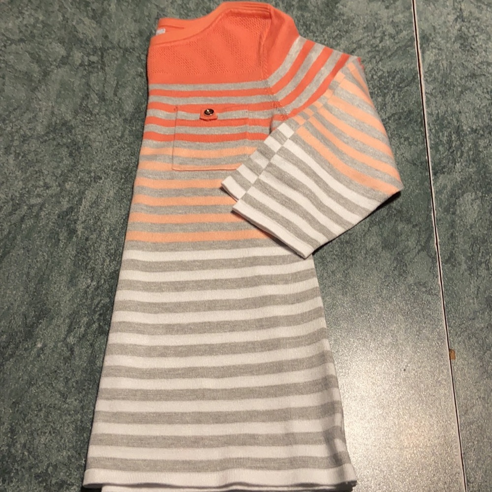 3/4 sleeve shirt